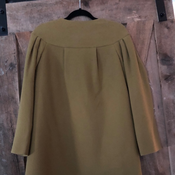 JCREW BEIGE JACKET - MEDIUM - 1 BOTTON DAMAGED - Picture 3 of 4